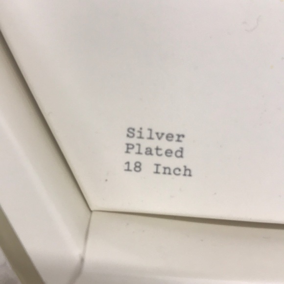 A New Day Necklace/Earrings - Picture 4 of 4